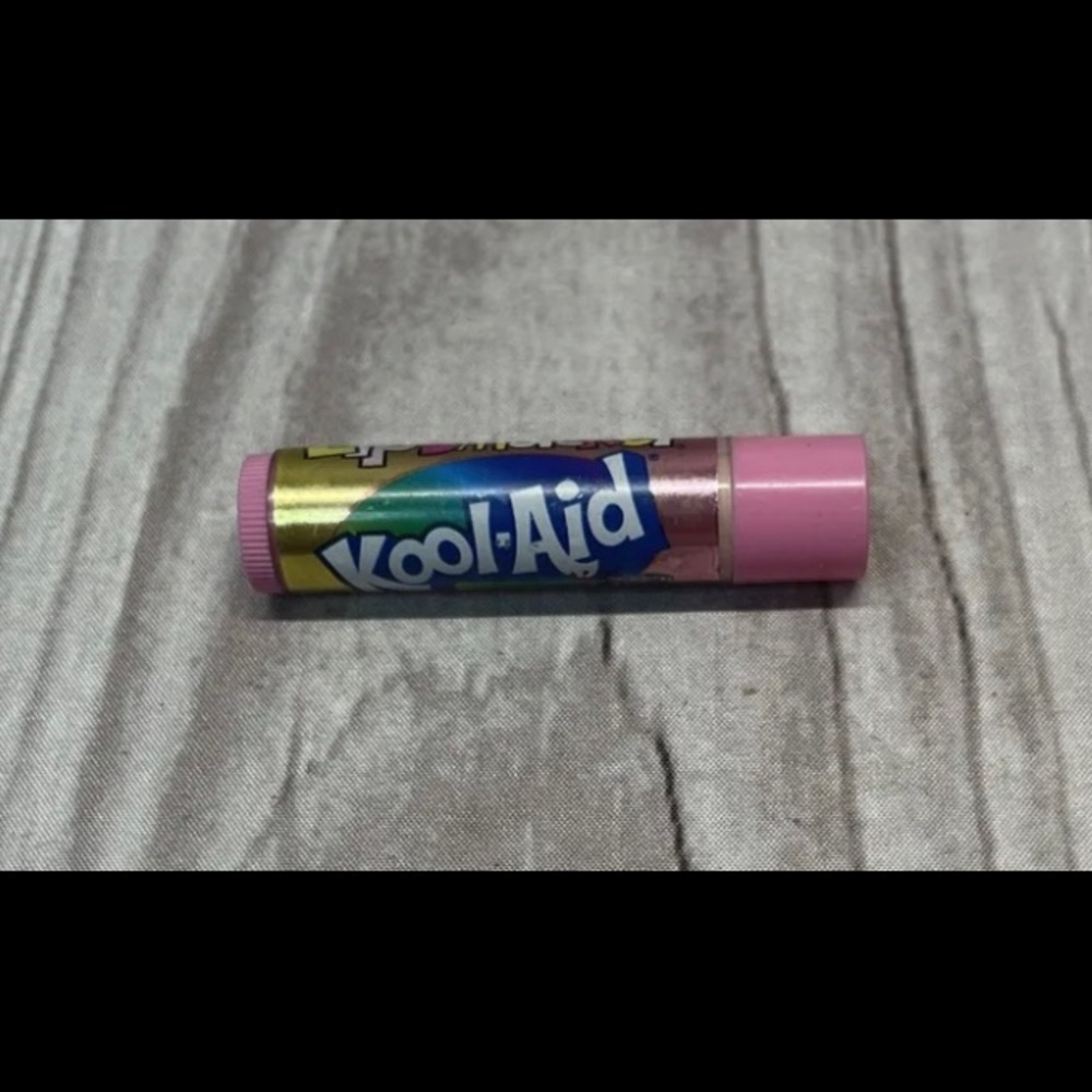 Lip Smacker Bonne Bell Kool Aid Soarin Strawberry Lemonade Out Of Package